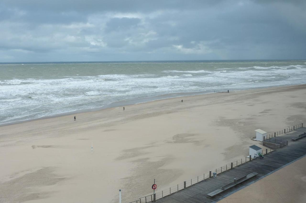 Modern Design Flat With A Stunning View Over Oostende
